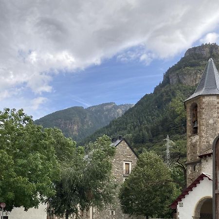 Precioso Atico Acogedor En Canfranc Exterior foto